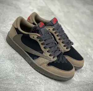 Nike Air Jordan 1 X Cactus Jack Travis Scott Low Cut Sneaker