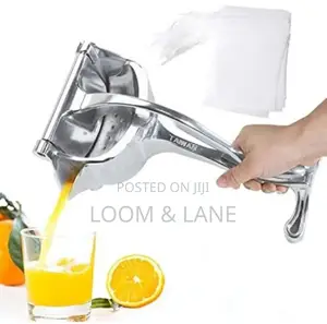 Metallic Fruit Juice Squeezer