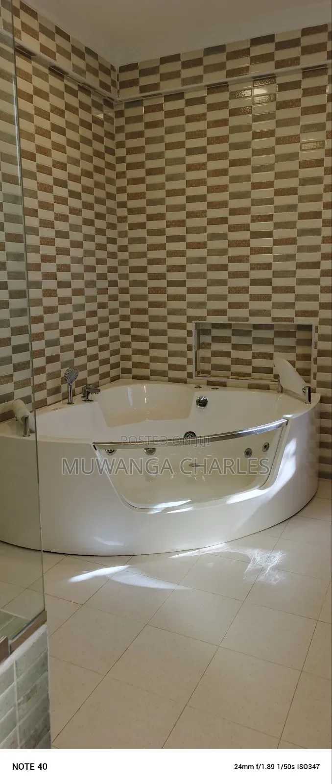 3bdrm Apartment in Fs Properties Ltd, Nakawa for rent