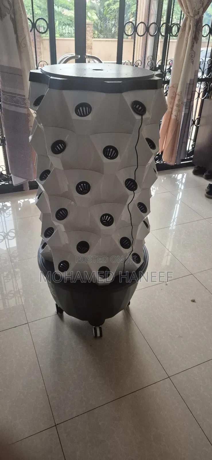 Hydrophonic Tower, Grow Plants Indoor, Free Oxygen,