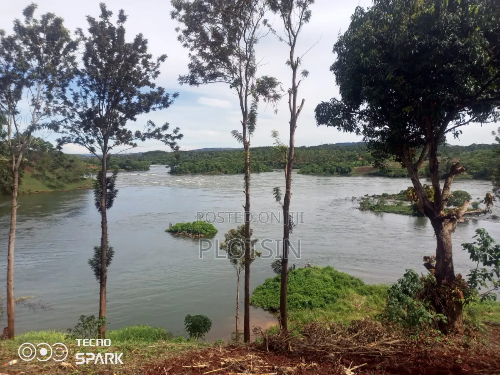 4.5 Acre Touching on the River Nile –Budondo, Jinja City