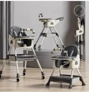 Kid's Adjustable and Foldable Feeding Chair With Trolley