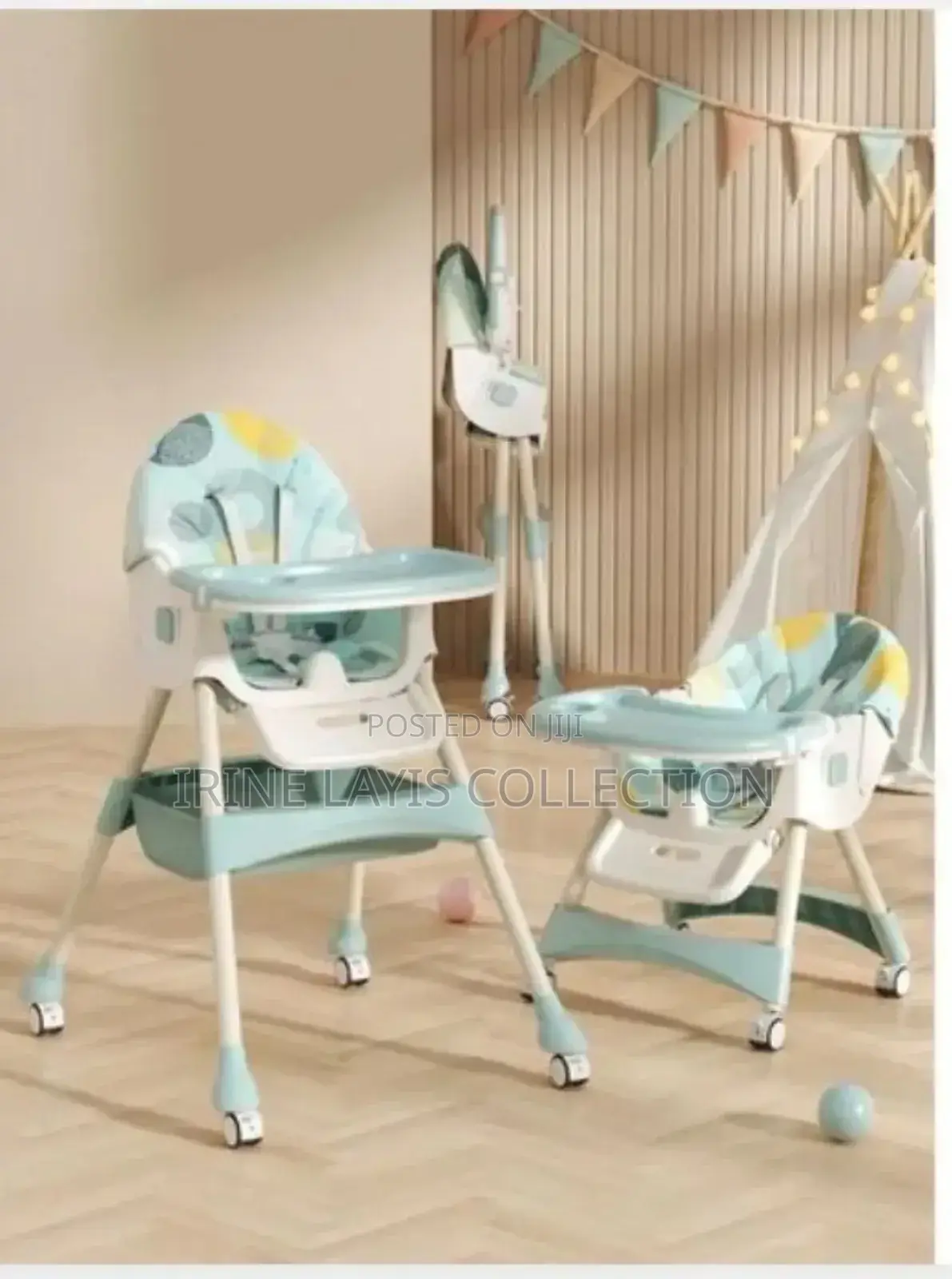 Kid's Adjustable and Foldable Feeding Chair With Trolley