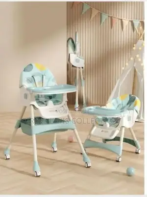 Kid's Adjustable and Foldable Feeding Chair With Trolley