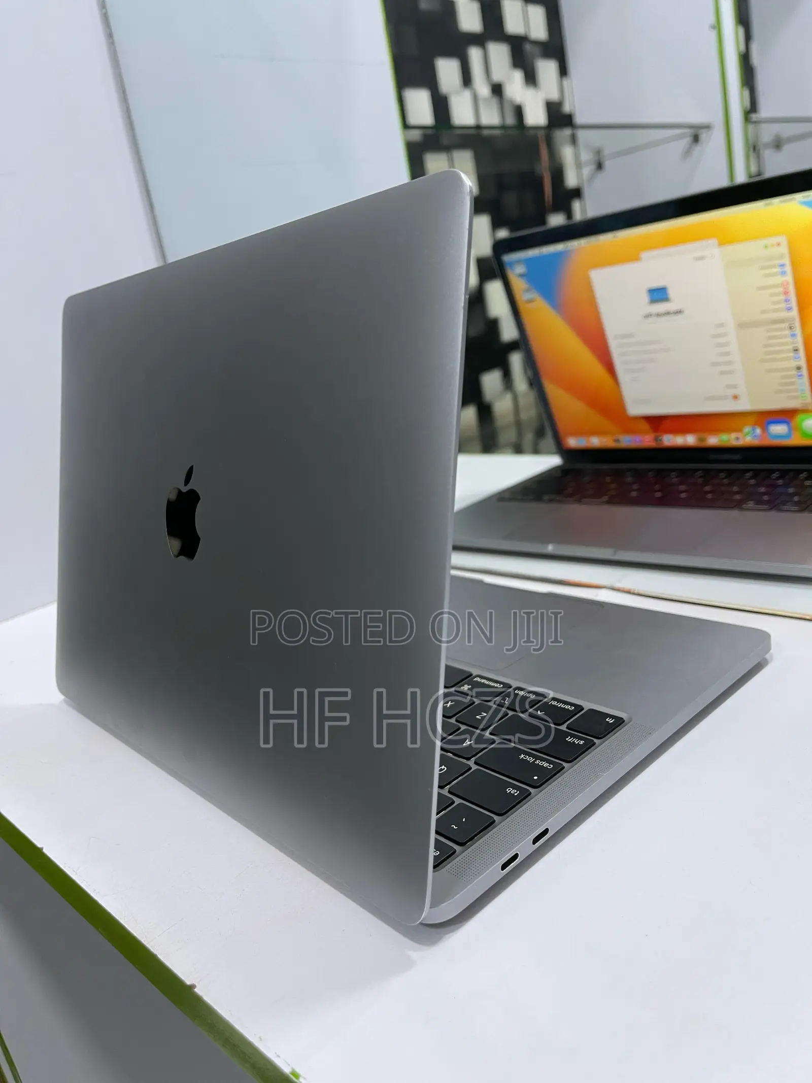 Laptop Apple MacBook Pro 8GB Intel Core i5 SSD 256GB