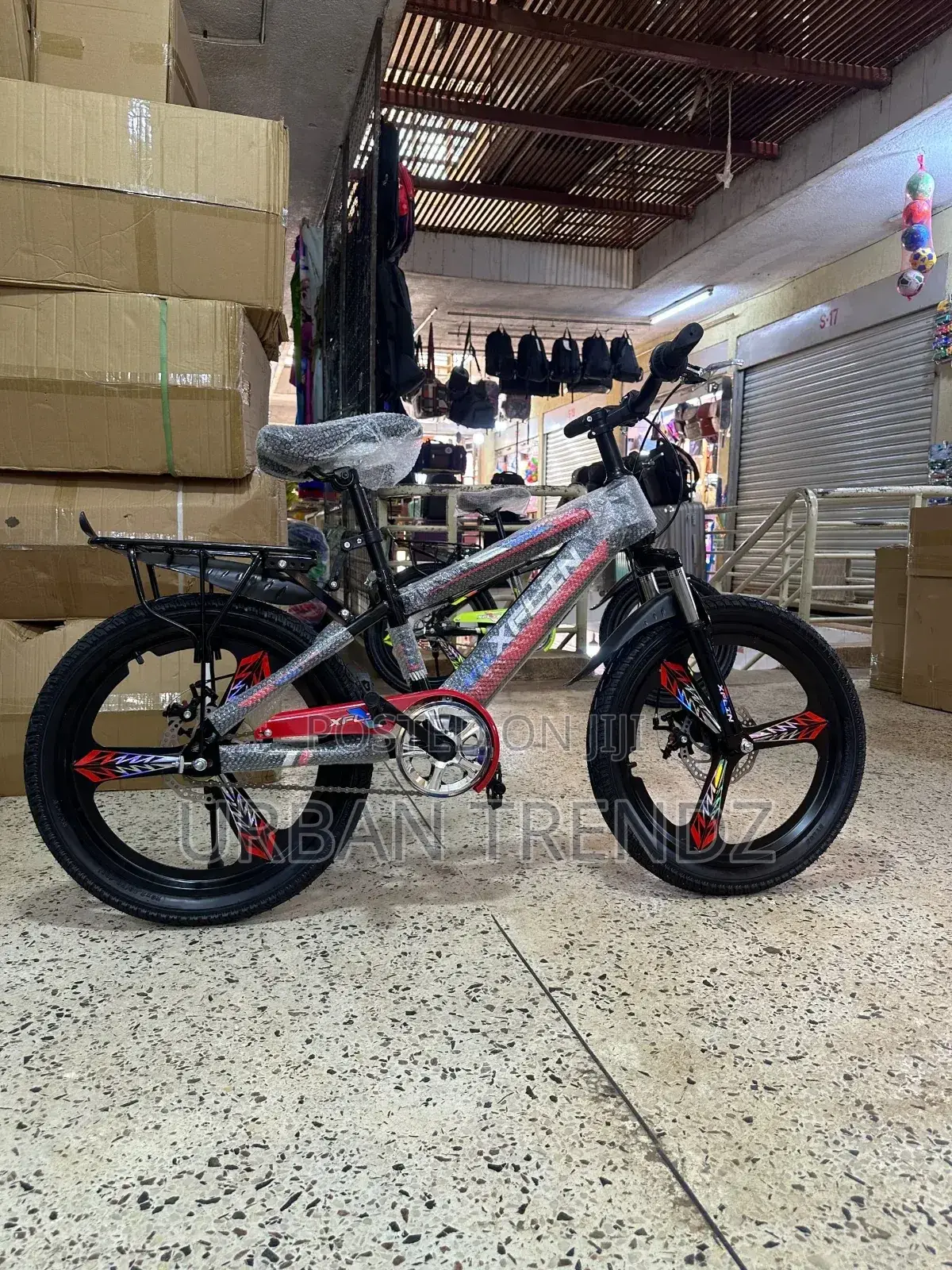 20 Inches Kids Sports Bicycle Suitable for All Ages.