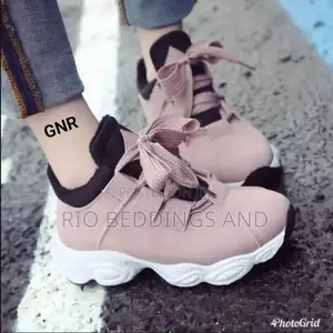 Ladies Sneakers Shoes / Gray, Pink, and Black