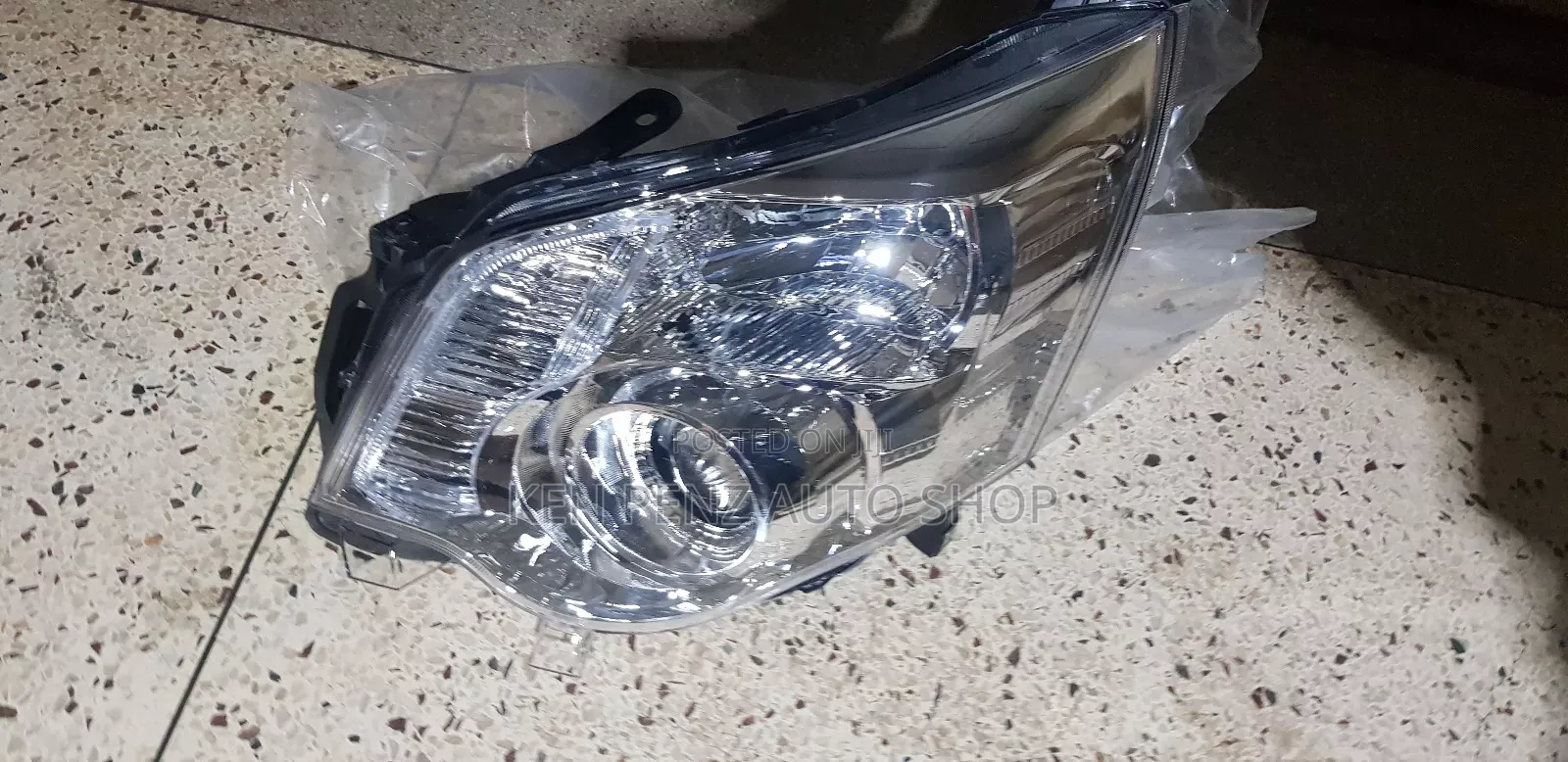 Headlamps for Toyota Noah 2010 - 2014