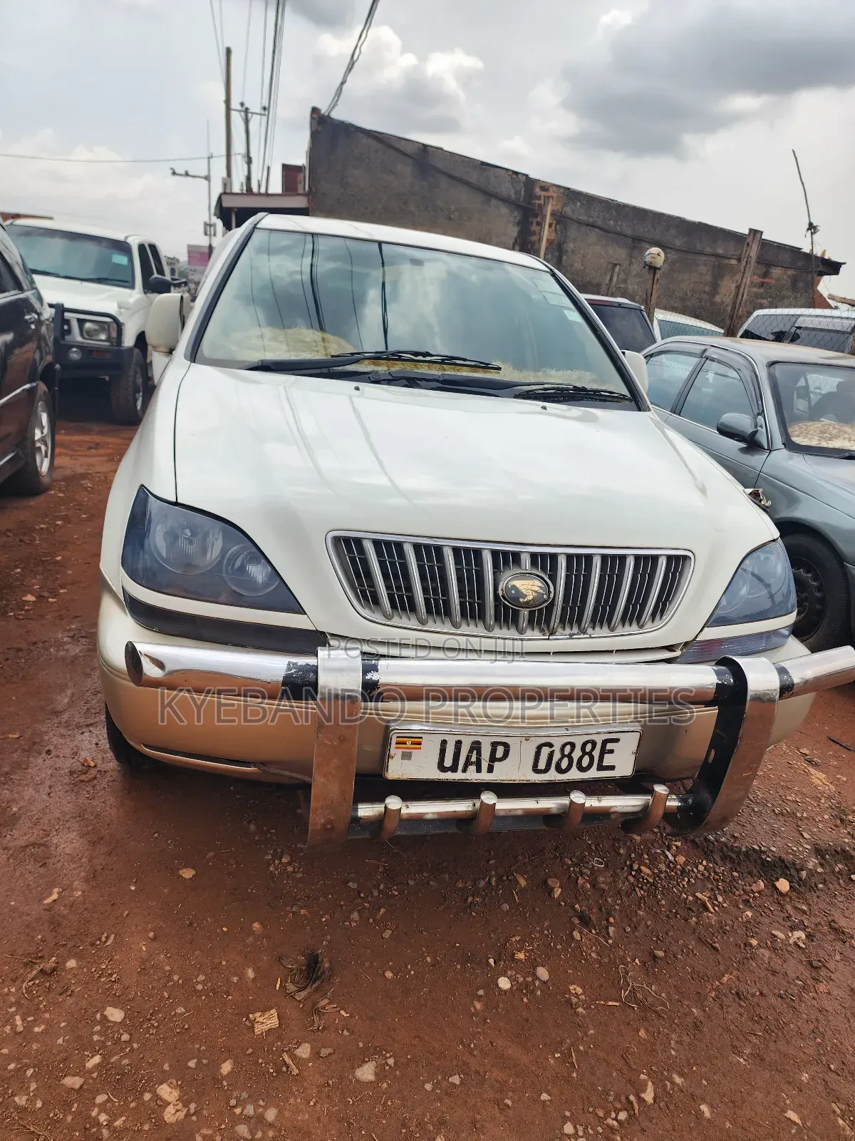 Toyota Harrier 3.0 V6 2000 White