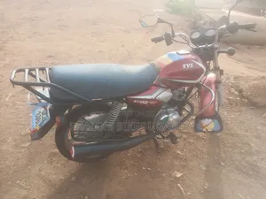 TVS HLX 125 2018 Red