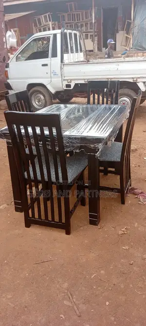 Simple and Easy Dining Set