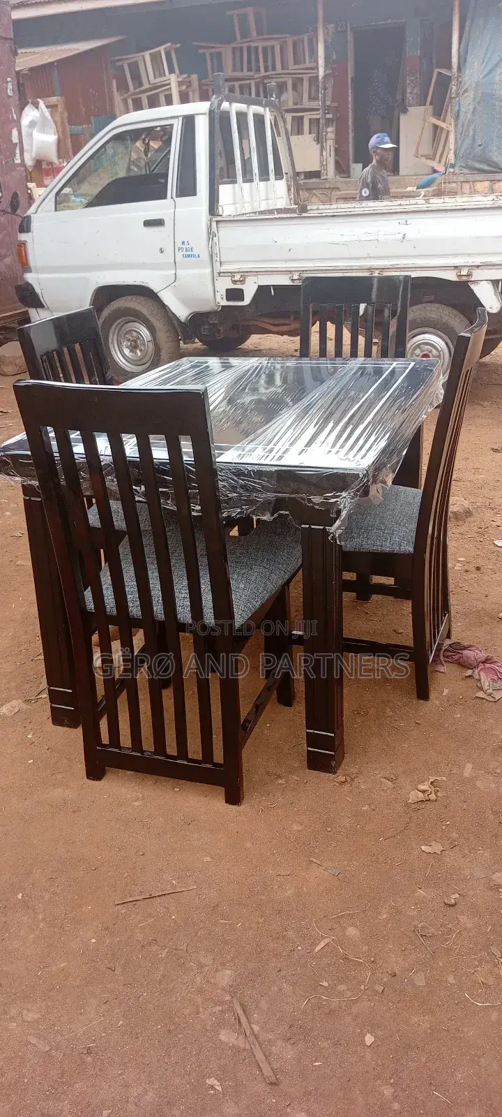 Simple and Easy Dining Set
