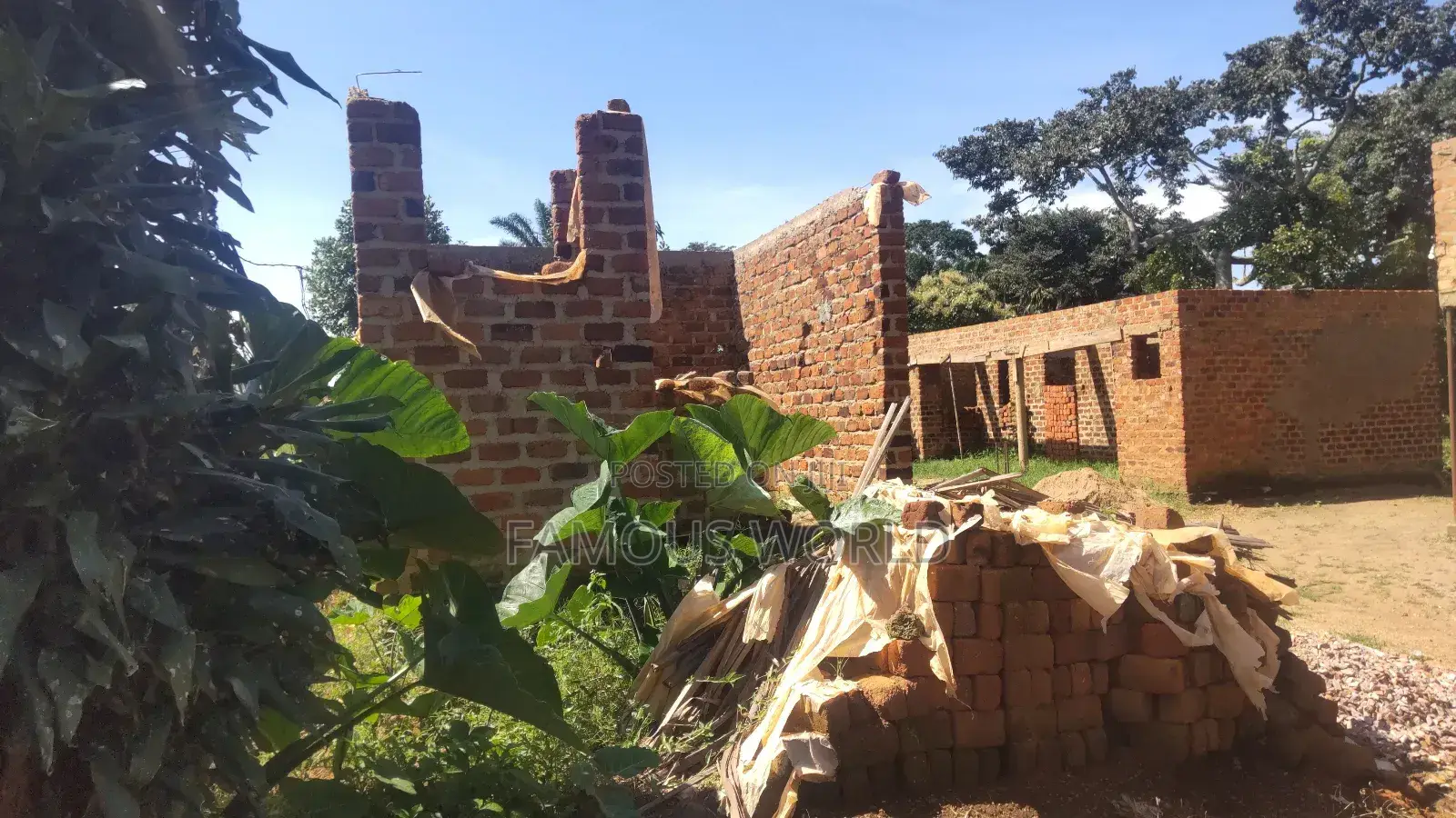 1bdrm Room & Parlour in Nkumba, Katabi for sale