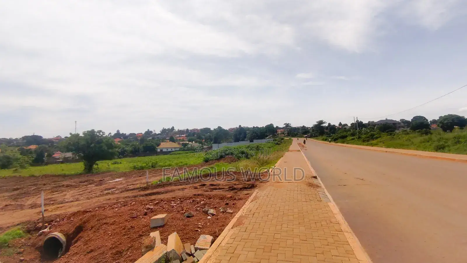 Kawuku Bwelenga Road Side Land on Sale