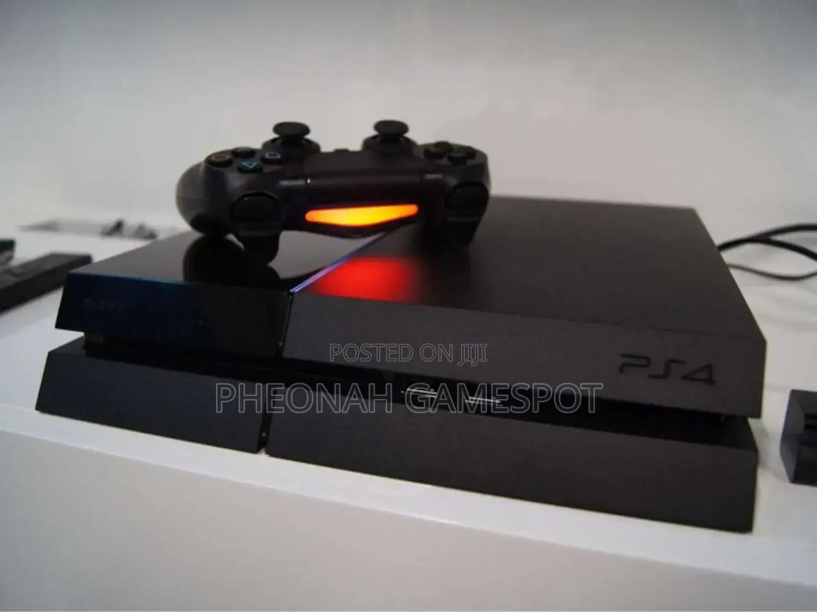 Playstation 4, Ps4 Full Set With 12 Games And 2 Controllers