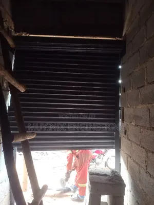 Rolling Shutter 9x7ft