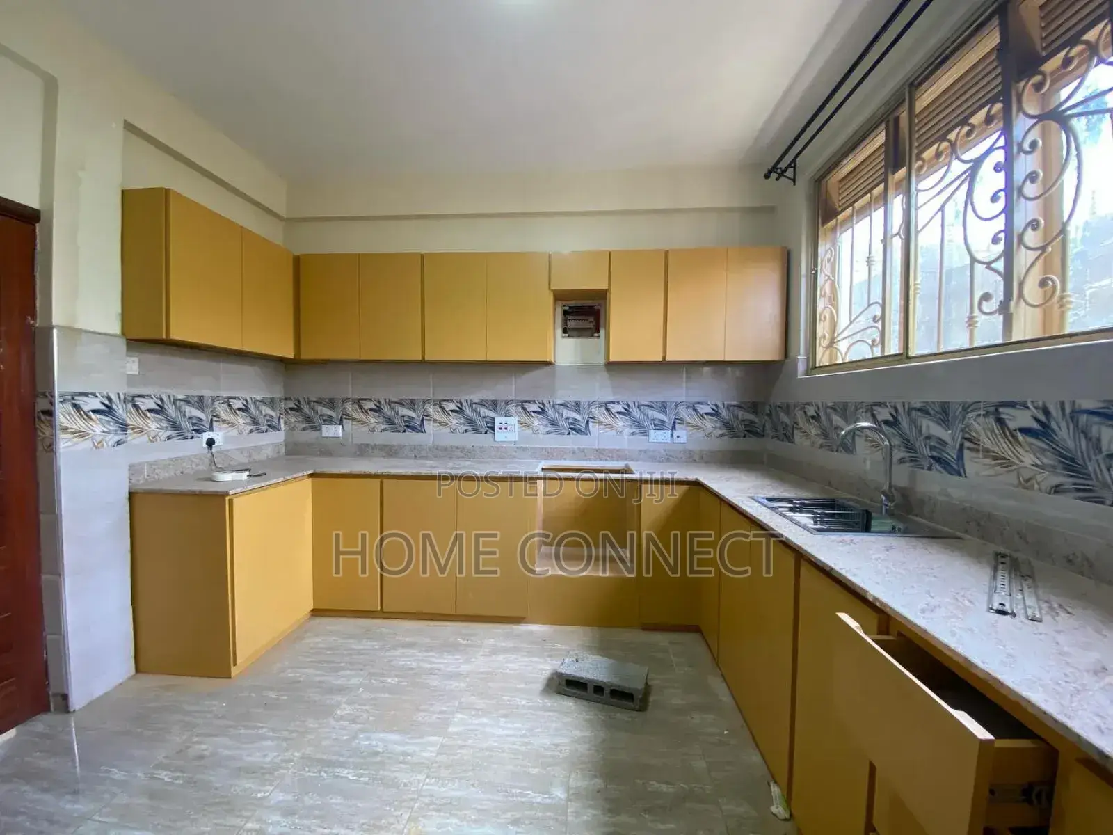 3bdrm Apartment in Ntinda Mineral Rd, Central Division for rent