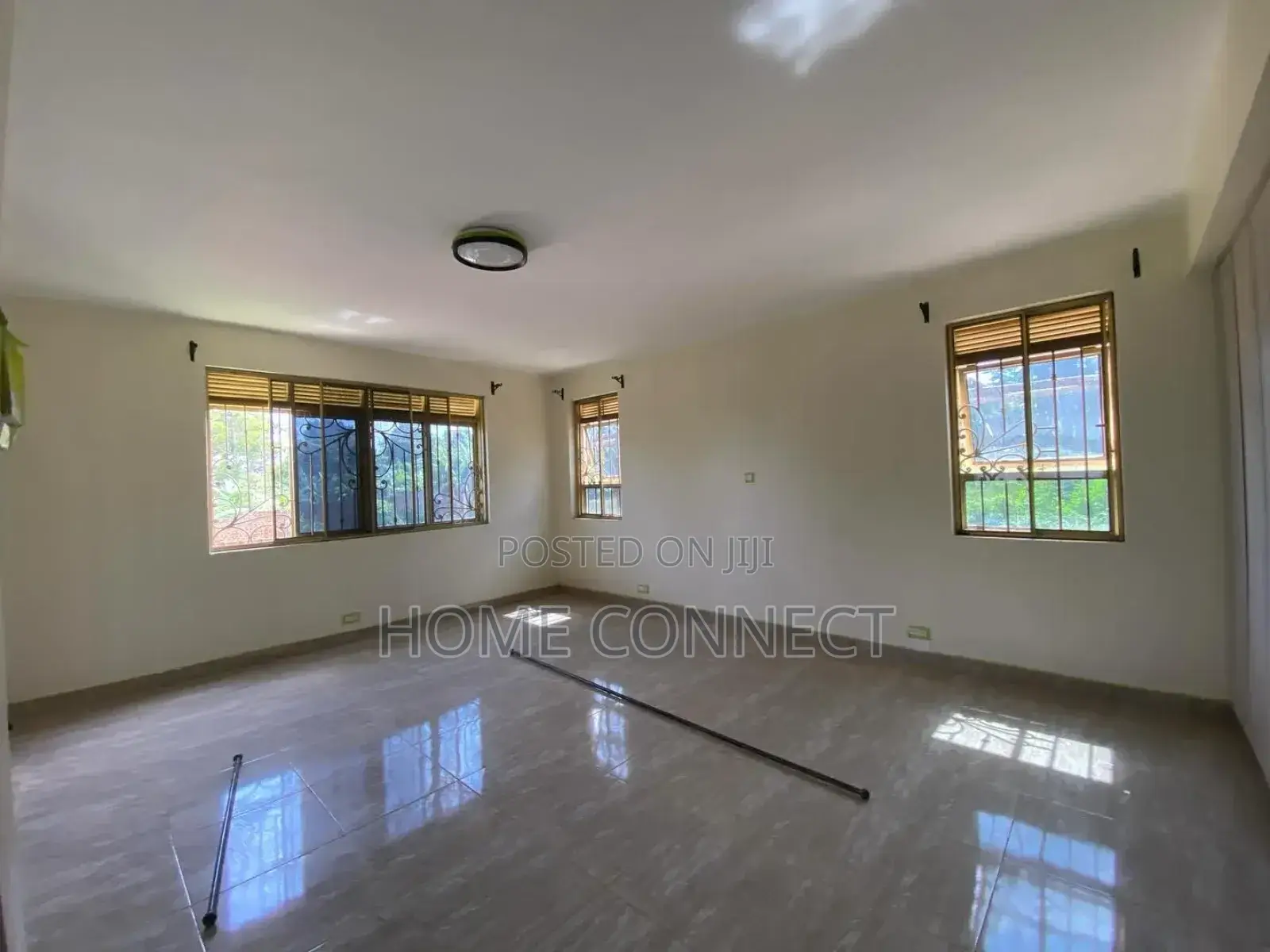 3bdrm Apartment in Ntinda Mineral Rd, Central Division for rent