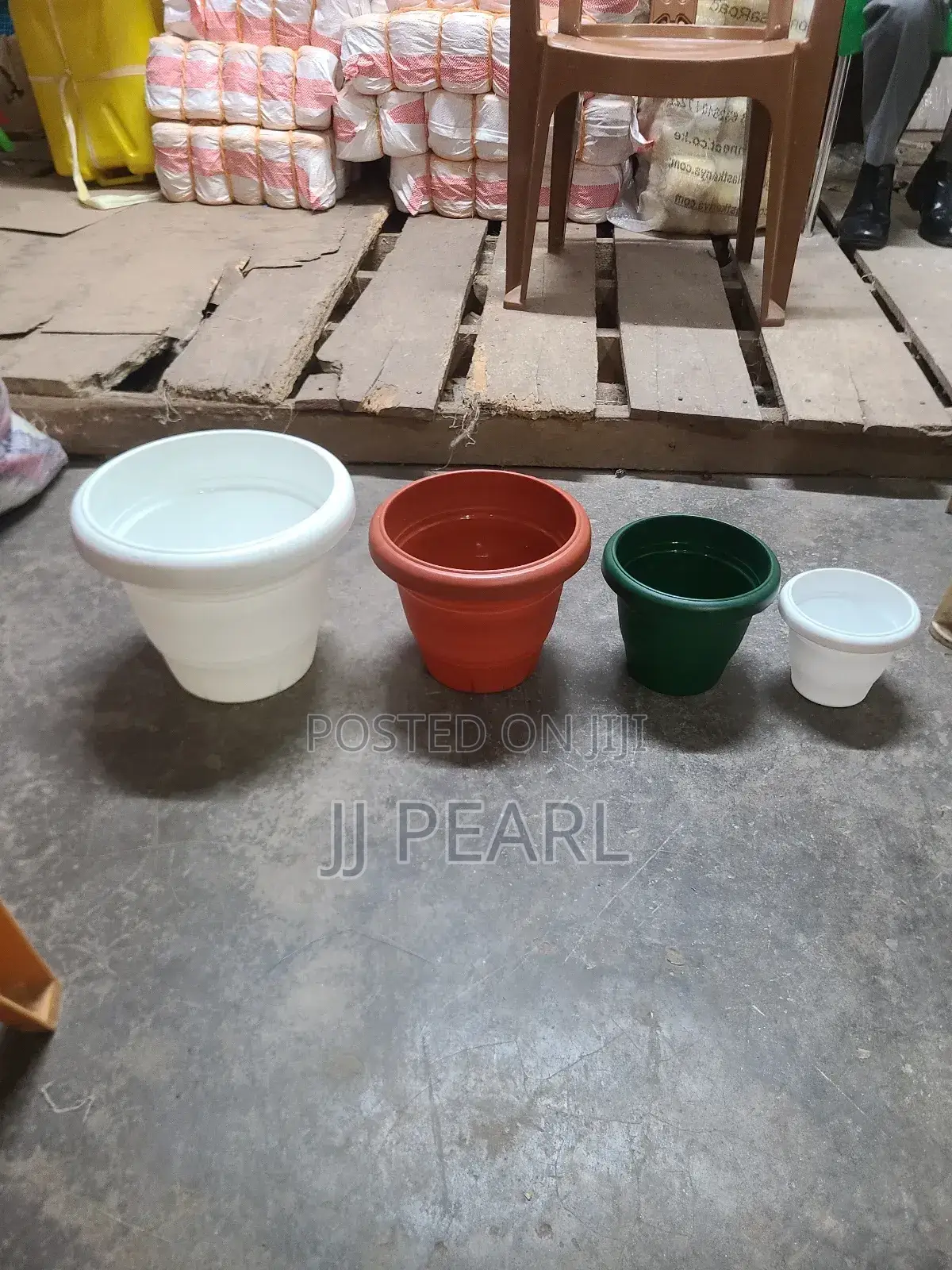 Plastic Round Flower Pots