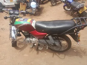 Bajaj Boxer 100 2017 Red
