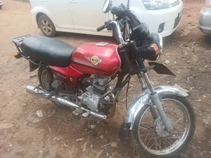 Simba UG Boss+ 100cc 2024 Red