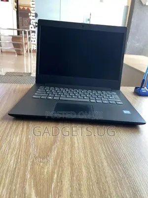 Laptop Lenovo IdeaPad 330S 4GB Intel Core I5 HDD+SSD 500GB