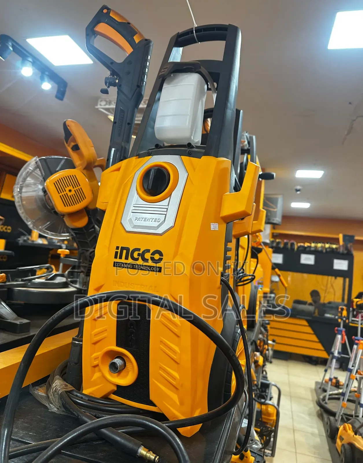 Electric Ingco Pressure Washer
.1800w