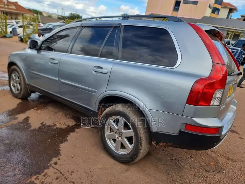 Volvo XC90 2010 Silver