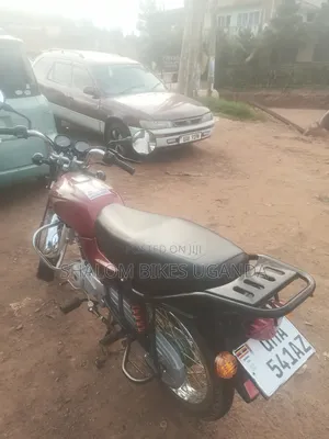 Bajaj Boxer 100 2025 Red