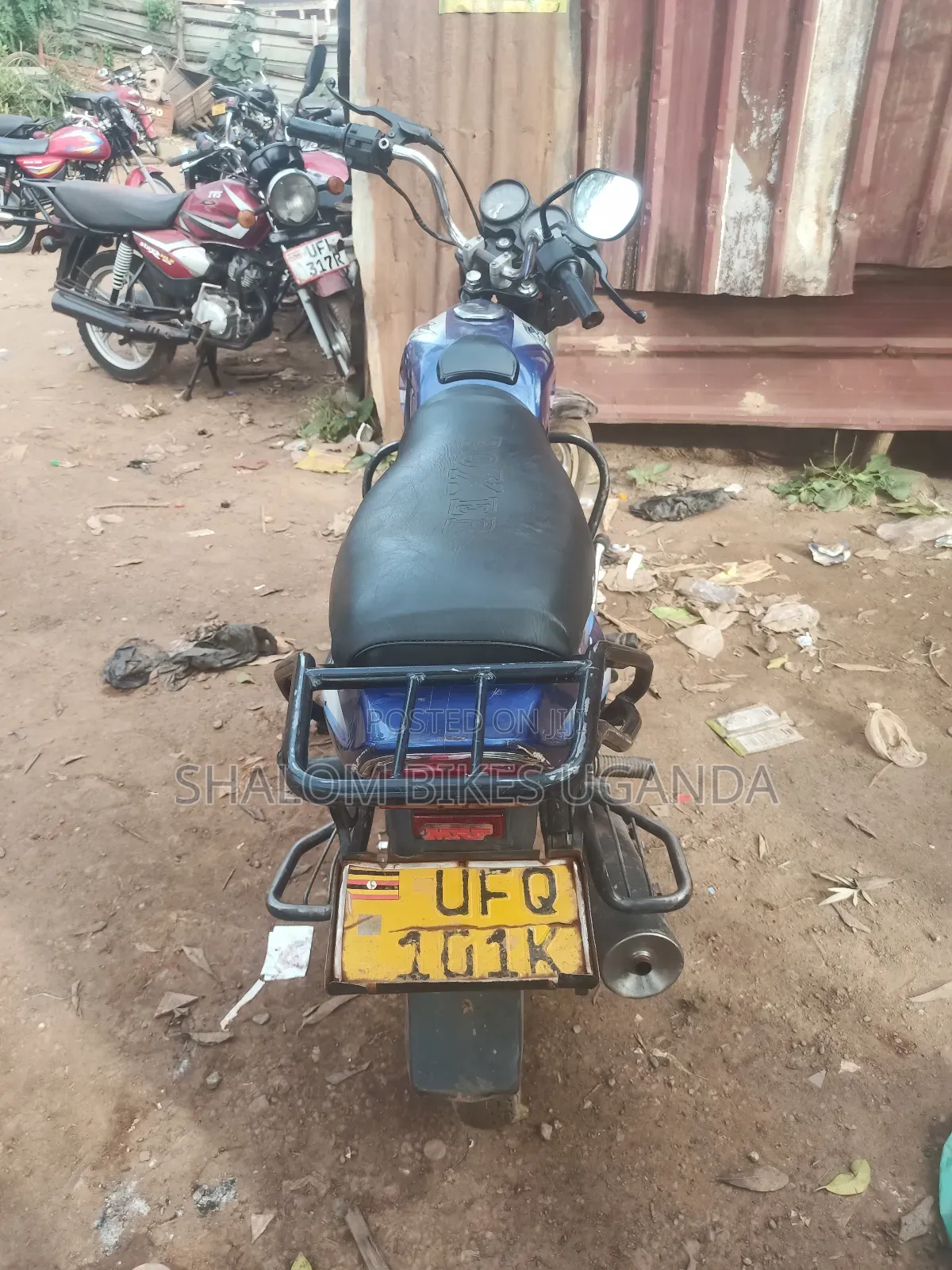 Bajaj Boxer 100 2023 Red