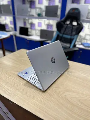 New Laptop HP Pavilion 15-Eh0050wm 16GB Intel Core I7 SSD 512GB