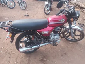 Simba UG Boss+ 100cc 2023 Red