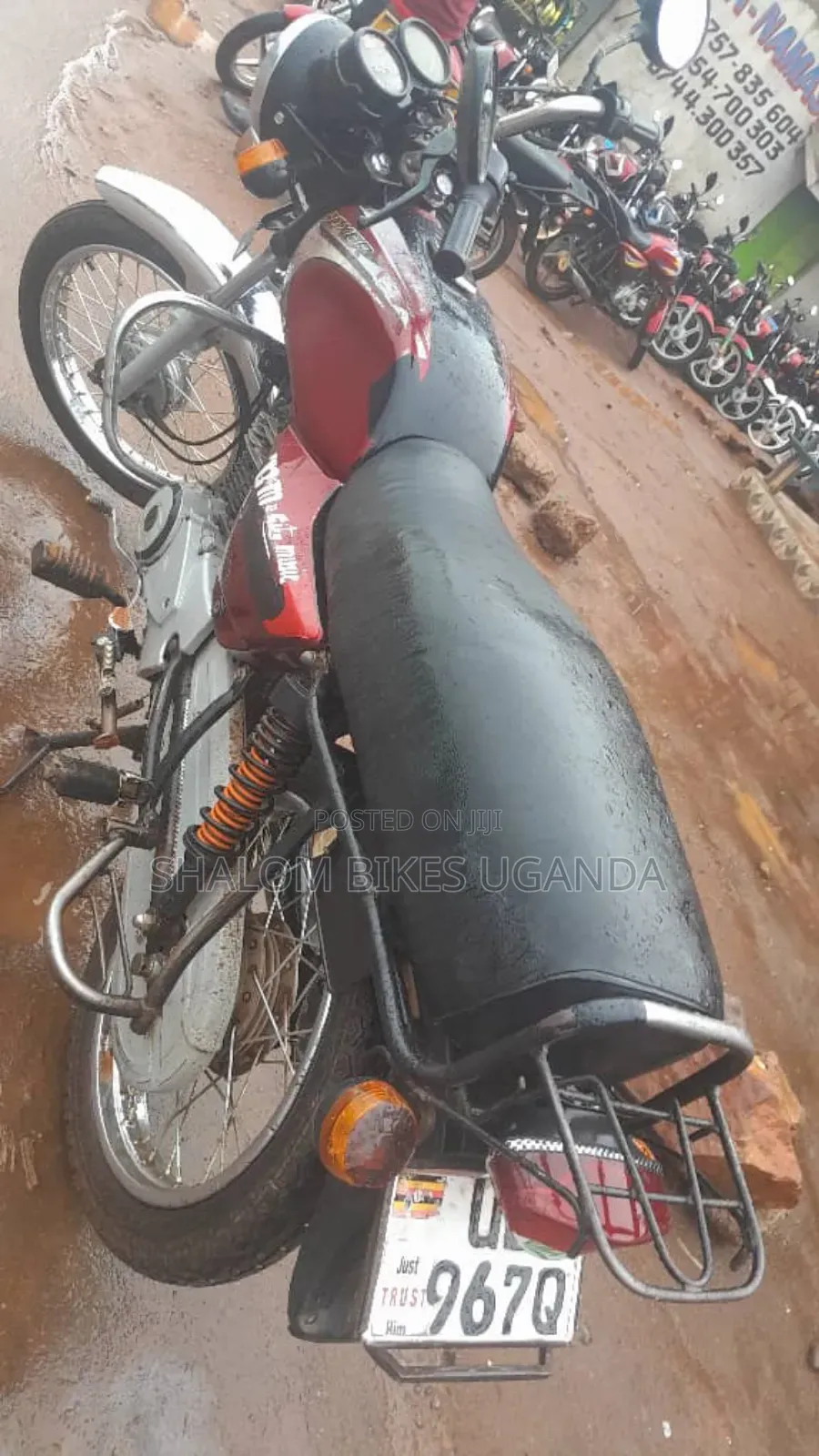 Bajaj Boxer 100 2021 Red