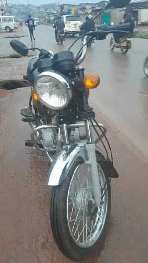 Bajaj Boxer 100 2021 Red