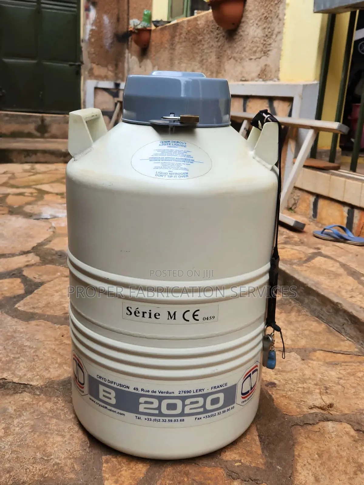 Semen Tanks