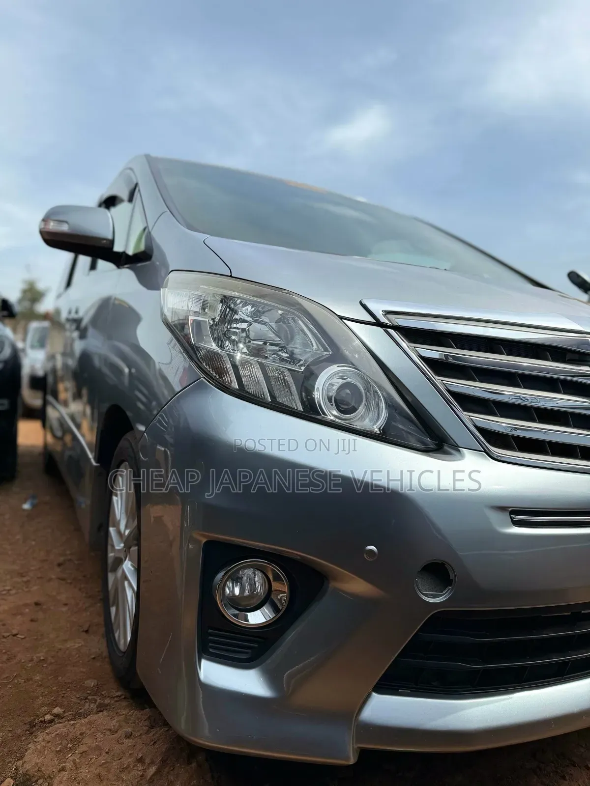 Toyota Alphard 2.4 Petrol FWD 2013 Silver