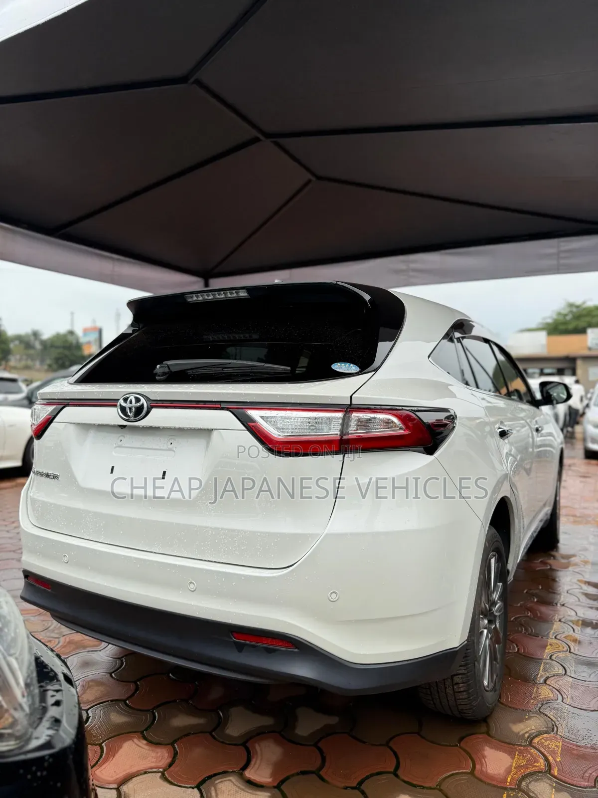 Toyota Harrier 2.0 4WD 2018 Pearl