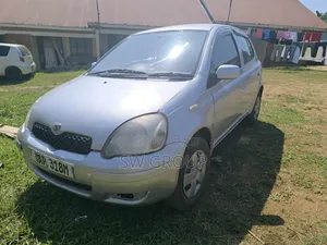 Toyota Vitz 1.0 FWD 5dr 2003 Silver