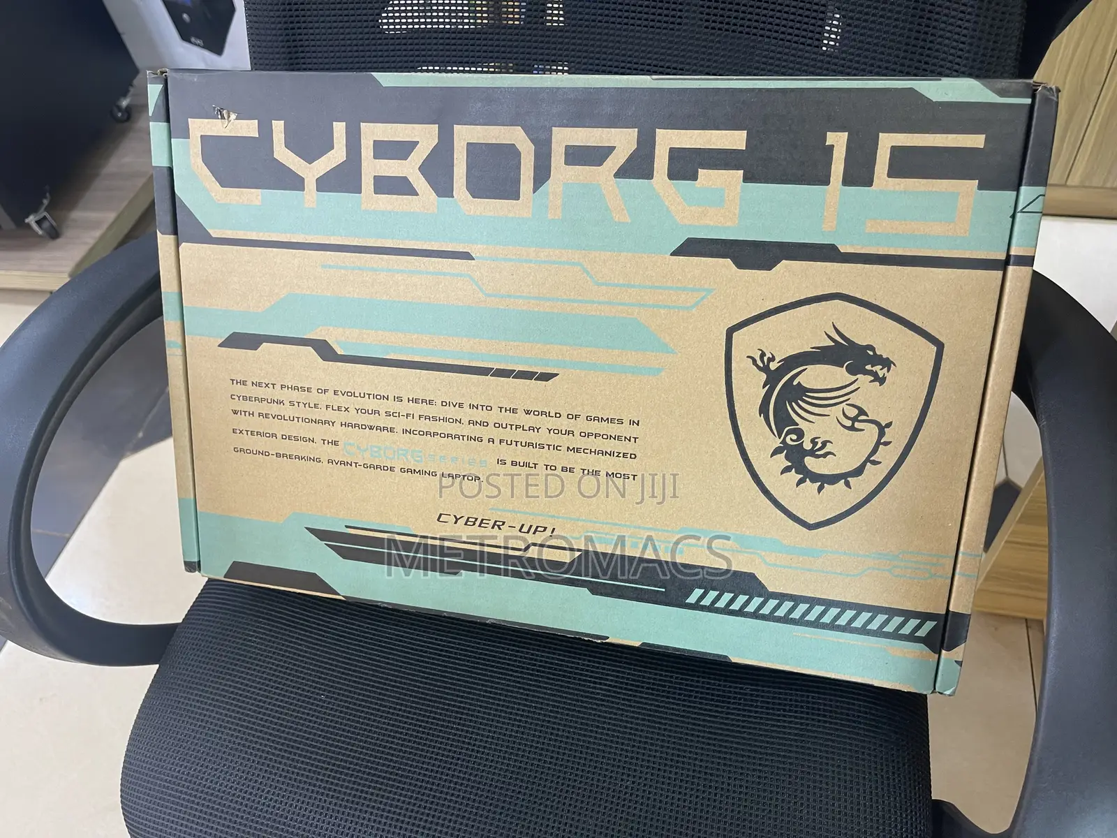 New Laptop MSI Cyborg 15 16GB Intel Core I7 SSD 512GB