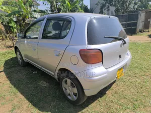 Toyota Vitz 1.0 FWD 5dr 2003 Silver