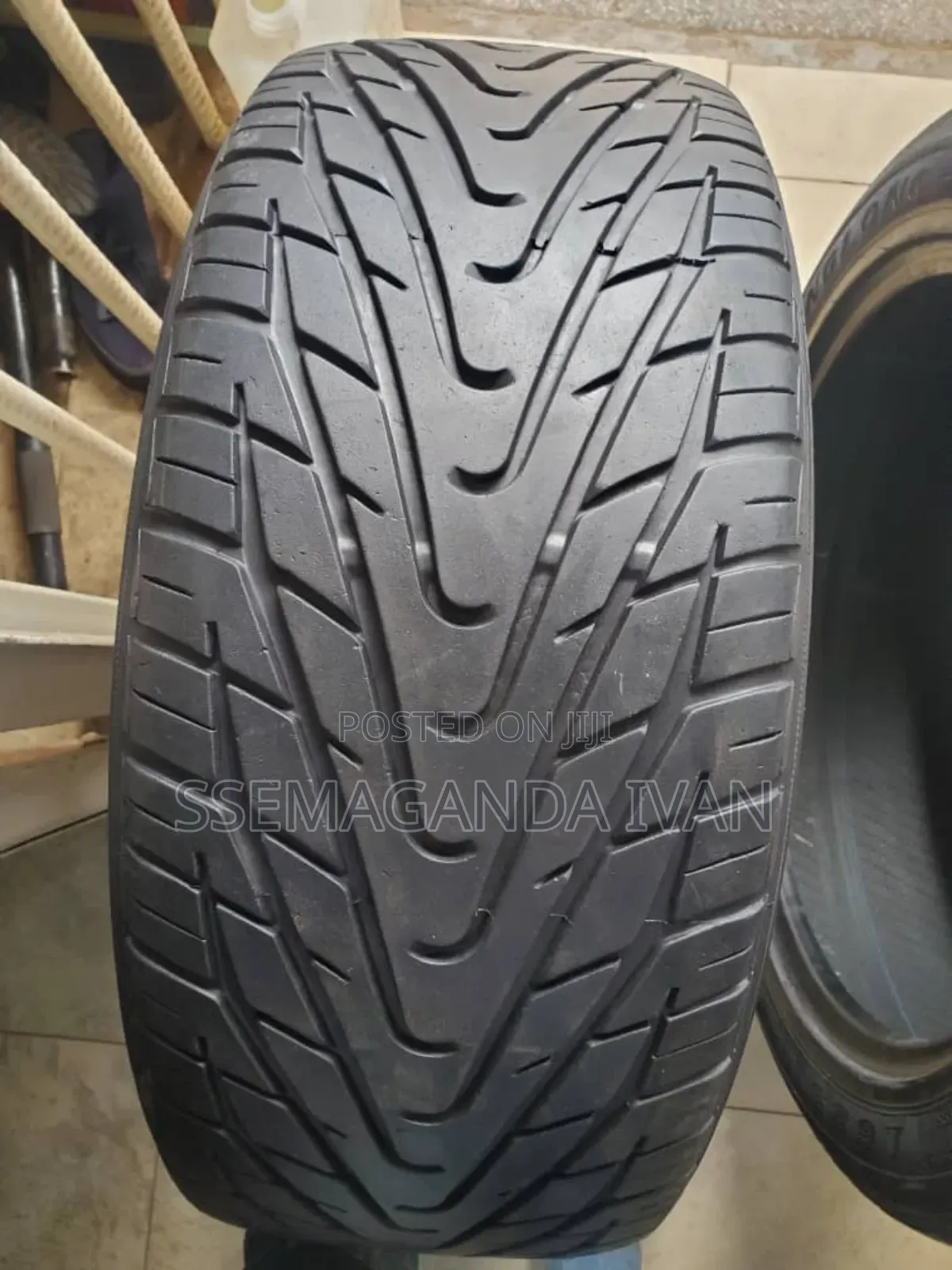 265/45r20 Foreign Used Tyres Good Condition