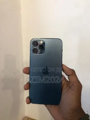 Photo - Apple iPhone 12 Pro 128 GB Blue