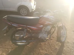 Bajaj CT 110X 2022 Red