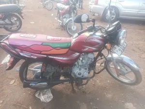 Bajaj CT 110X 2023 Red