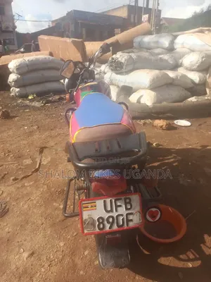 TVS HLX 125 2023 Red