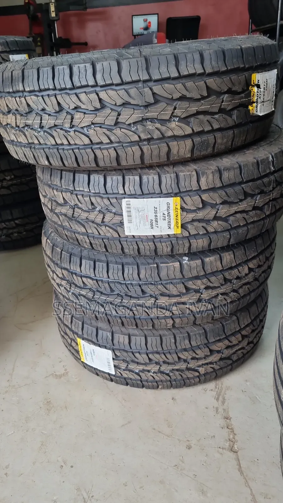 235/65r17 Original Dunlop Gtandtrek At5