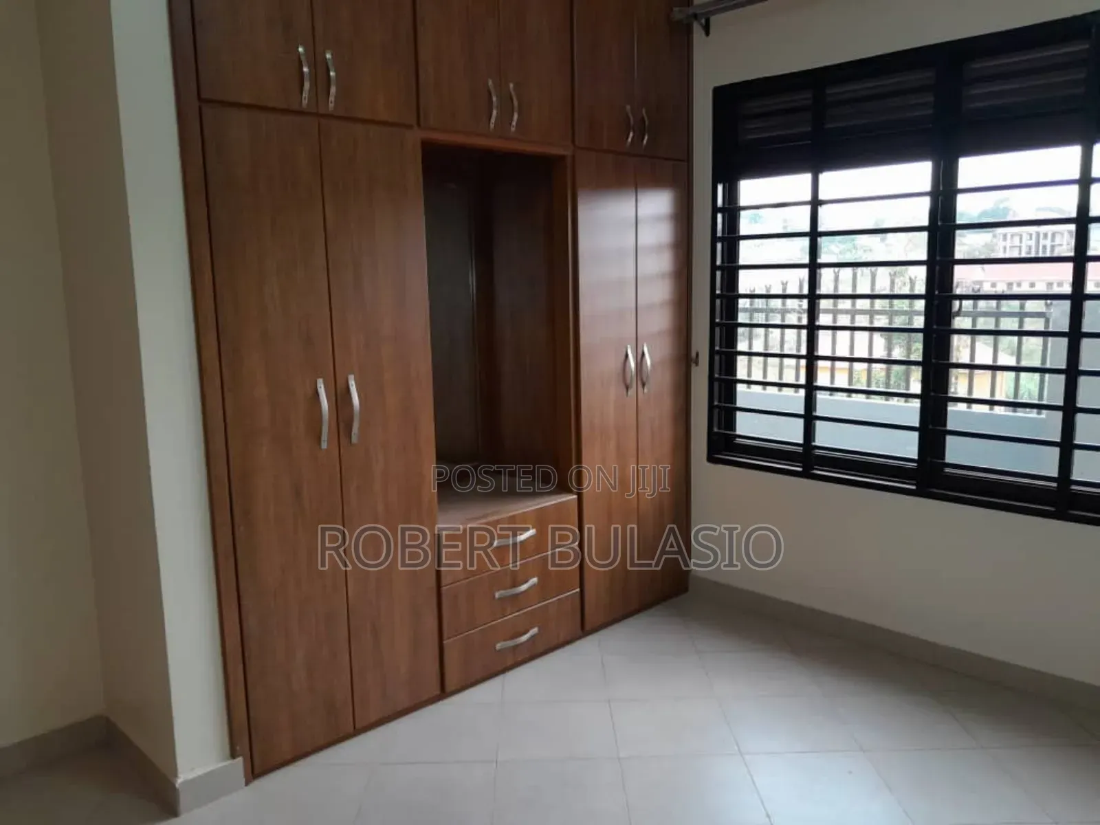 2bdrm House in Kira for rent