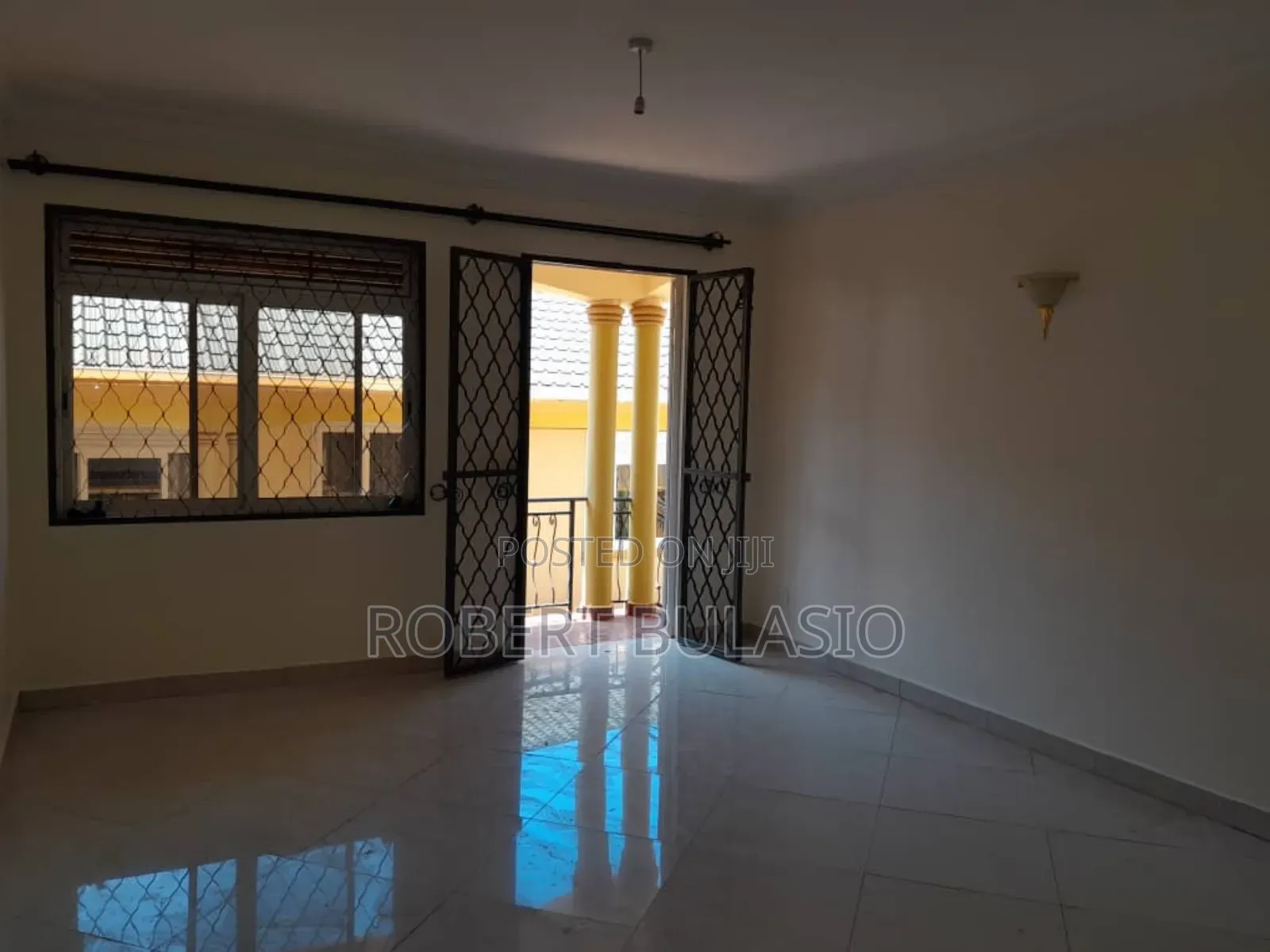 2bdrm House in Kira for rent