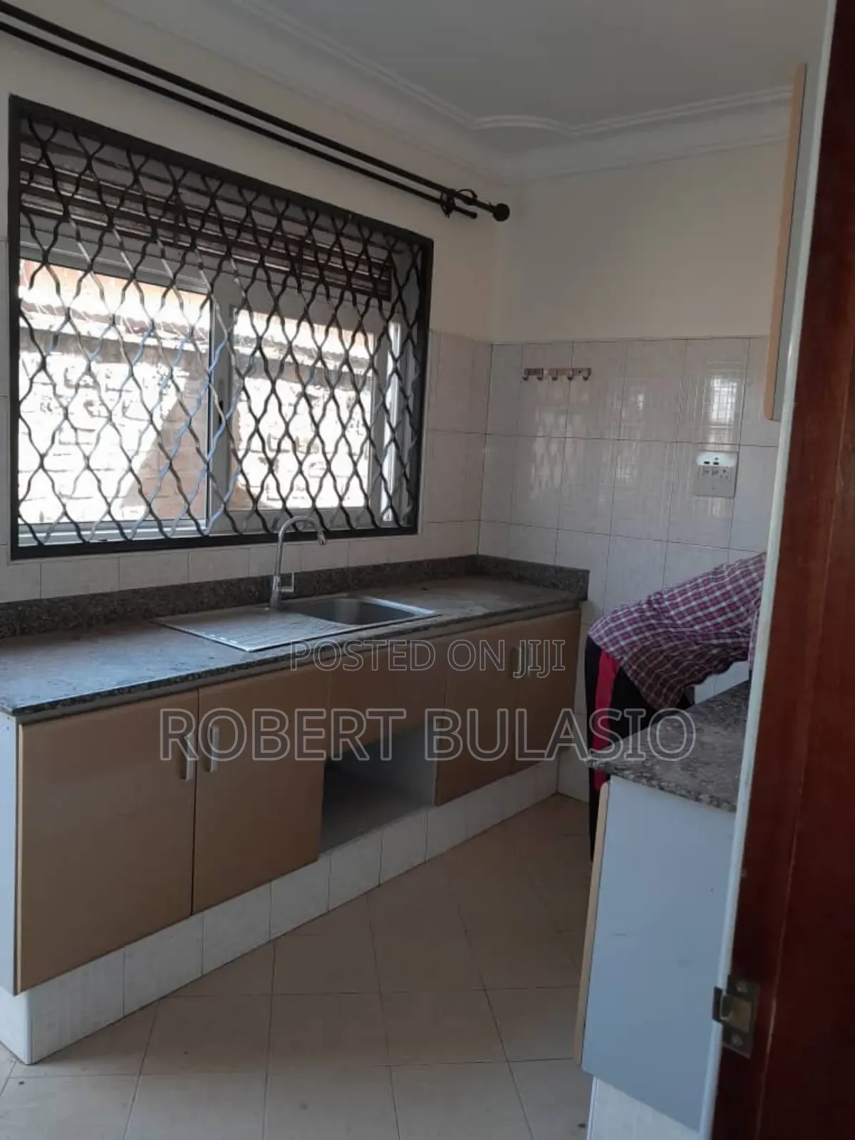 2bdrm House in Kira for rent