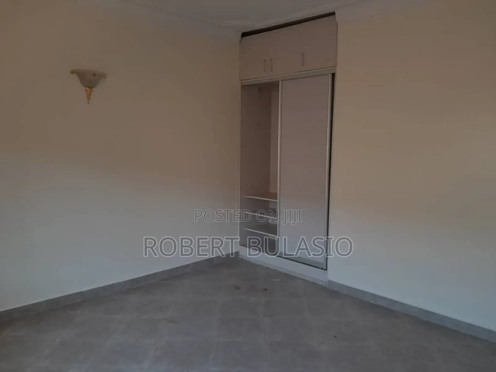 2bdrm House in Kira for rent